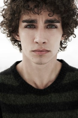 600full-robert-sheehan