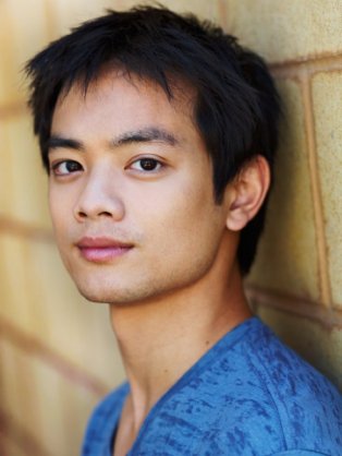 Osric Chau Magnus