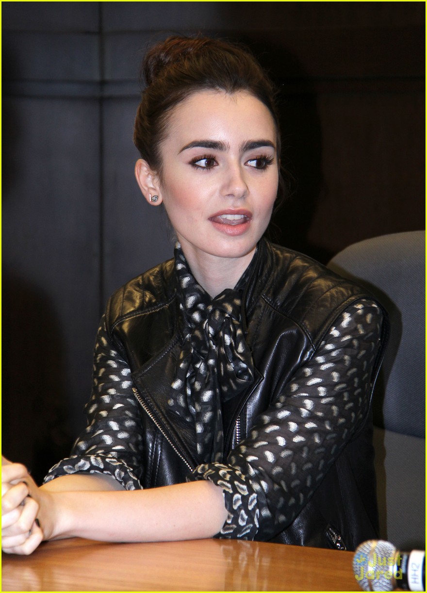 Exclusive… Lily Collins Attends Cassandra Clare Book&nbsp;Signing