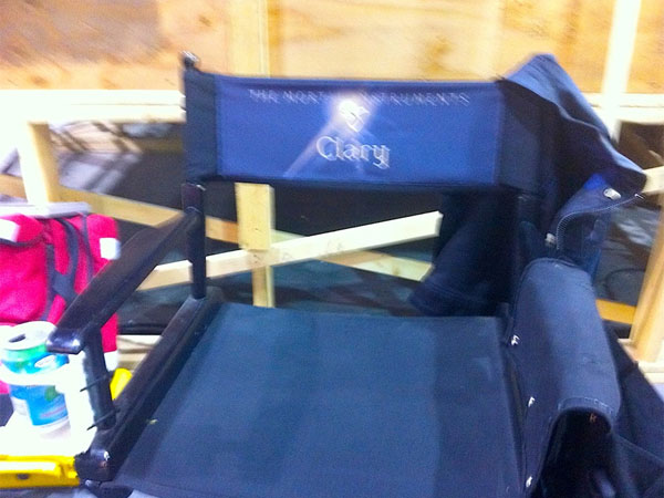 mortal-instruments-cassandra-clare-1-clary-chair