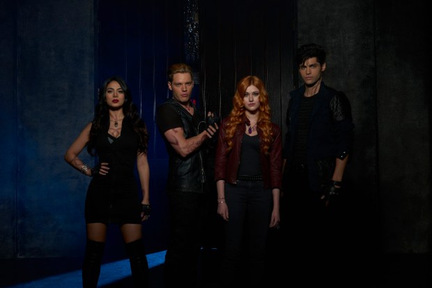 Watch: ‘Beyond the Shadows: The Making of Shadowhunters’ Special – TMI